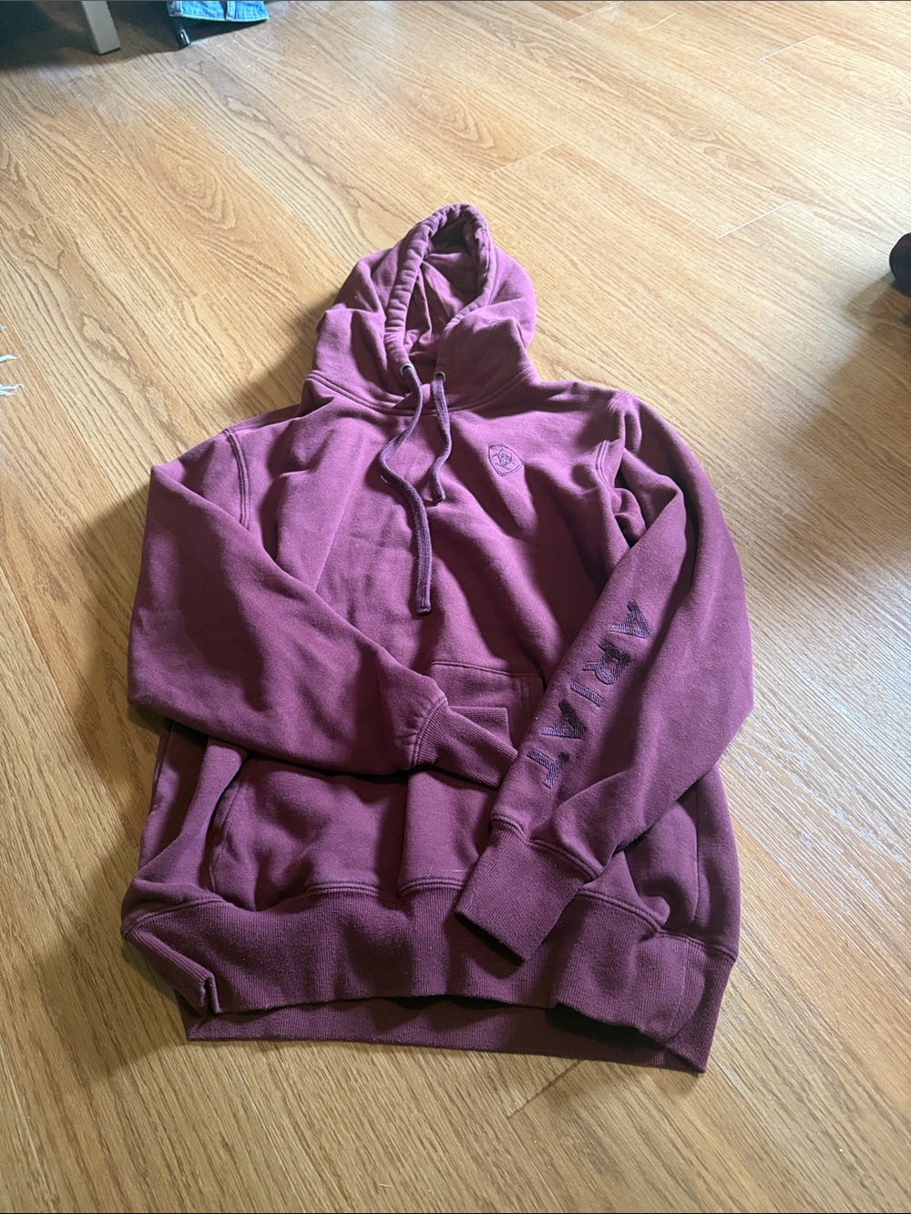 Women’s Hooded Ariat Pullover Sweatshirt - Maroon